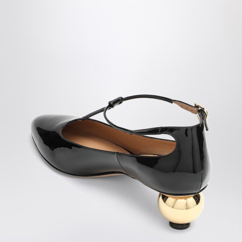Ferragamo Black Patent T-Strap Decollete Feminino