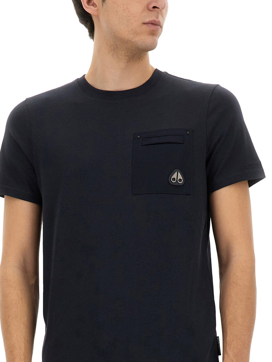 Moose Knuckles Men T-Shirt "Dalon"