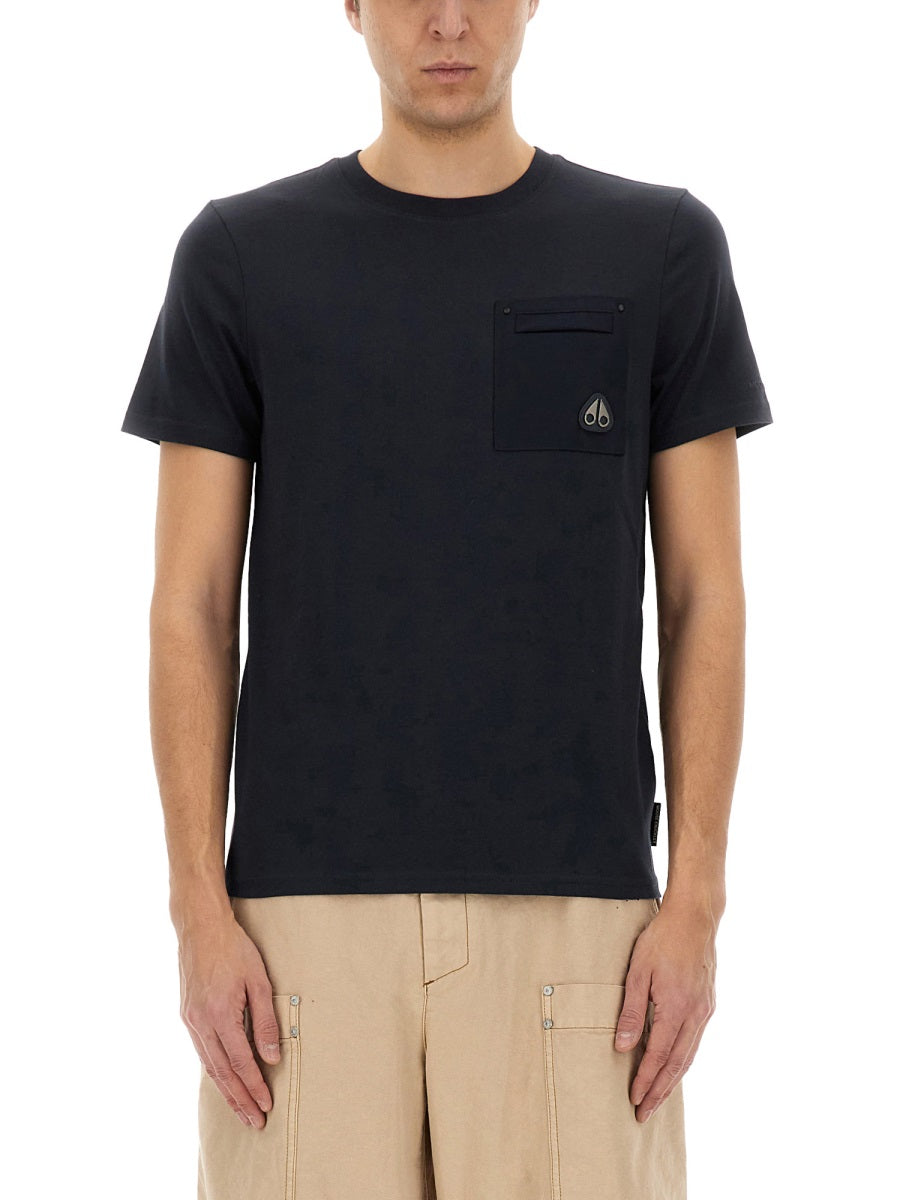 Moose Knuckles Men T-Shirt "Dalon"