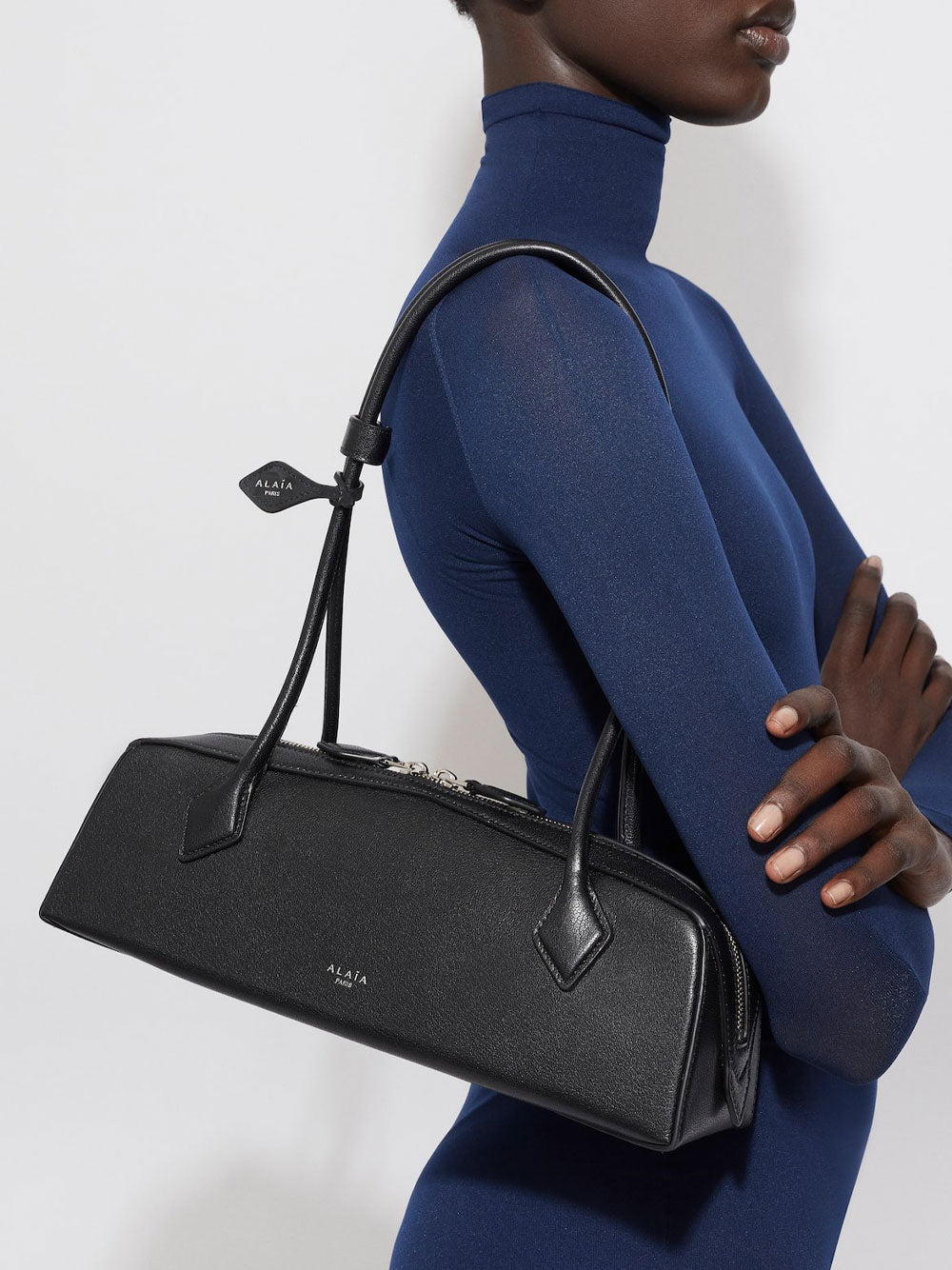 Alaia Women Le Teckel Medium Bag In Shiny Goatskin