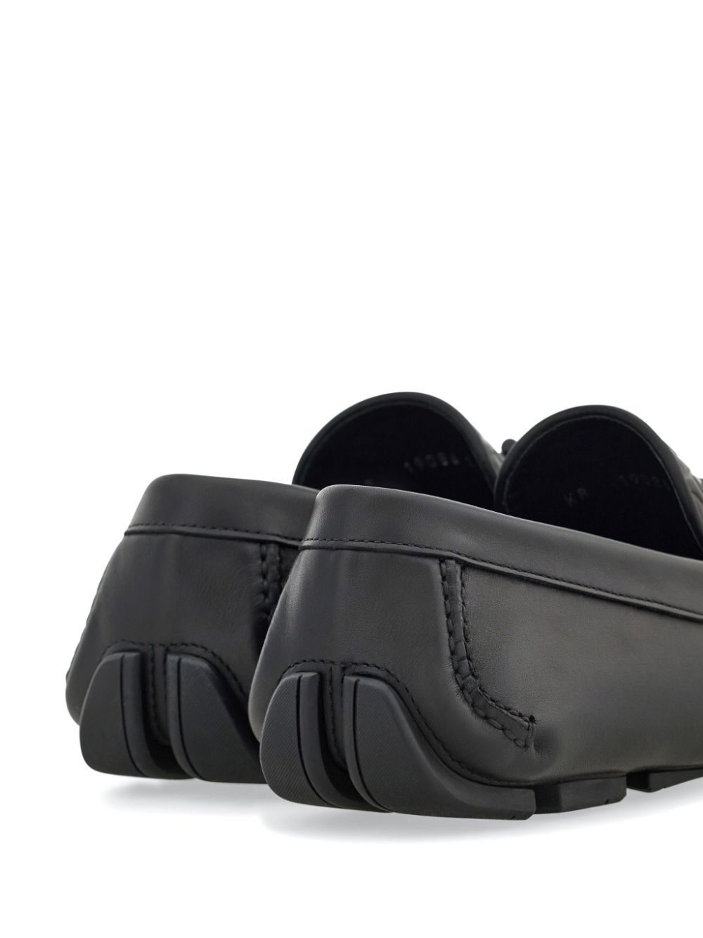 Mocassins de condução Ferragamo masculinos com monograma Gancini em relevo