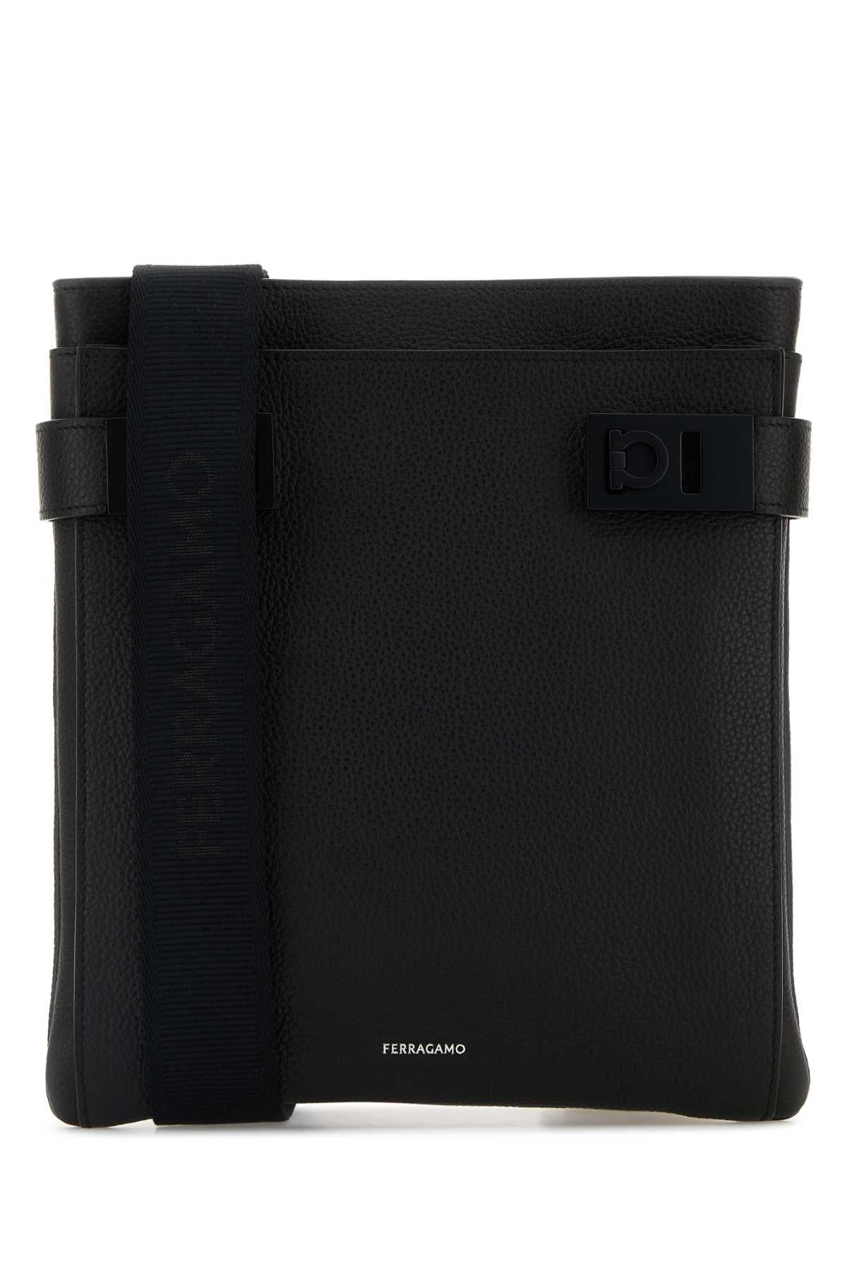 Bolsa transversal masculina Salvatore Ferragamo em couro preto