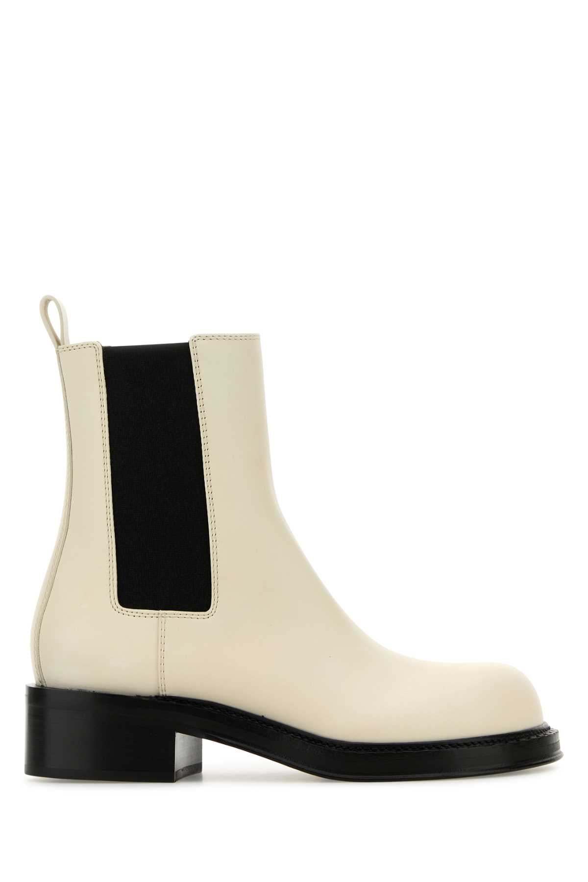 Bottega Veneta Women Ivory Leather Cliff Ankle Boots