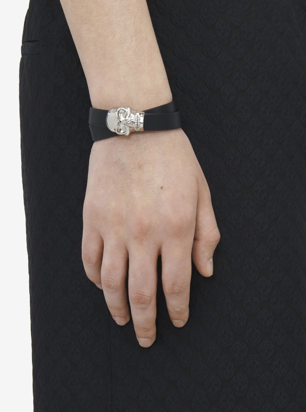 Alexander Mcqueen Men Black Bracelet With Skull Detail In Brass And Leather Man