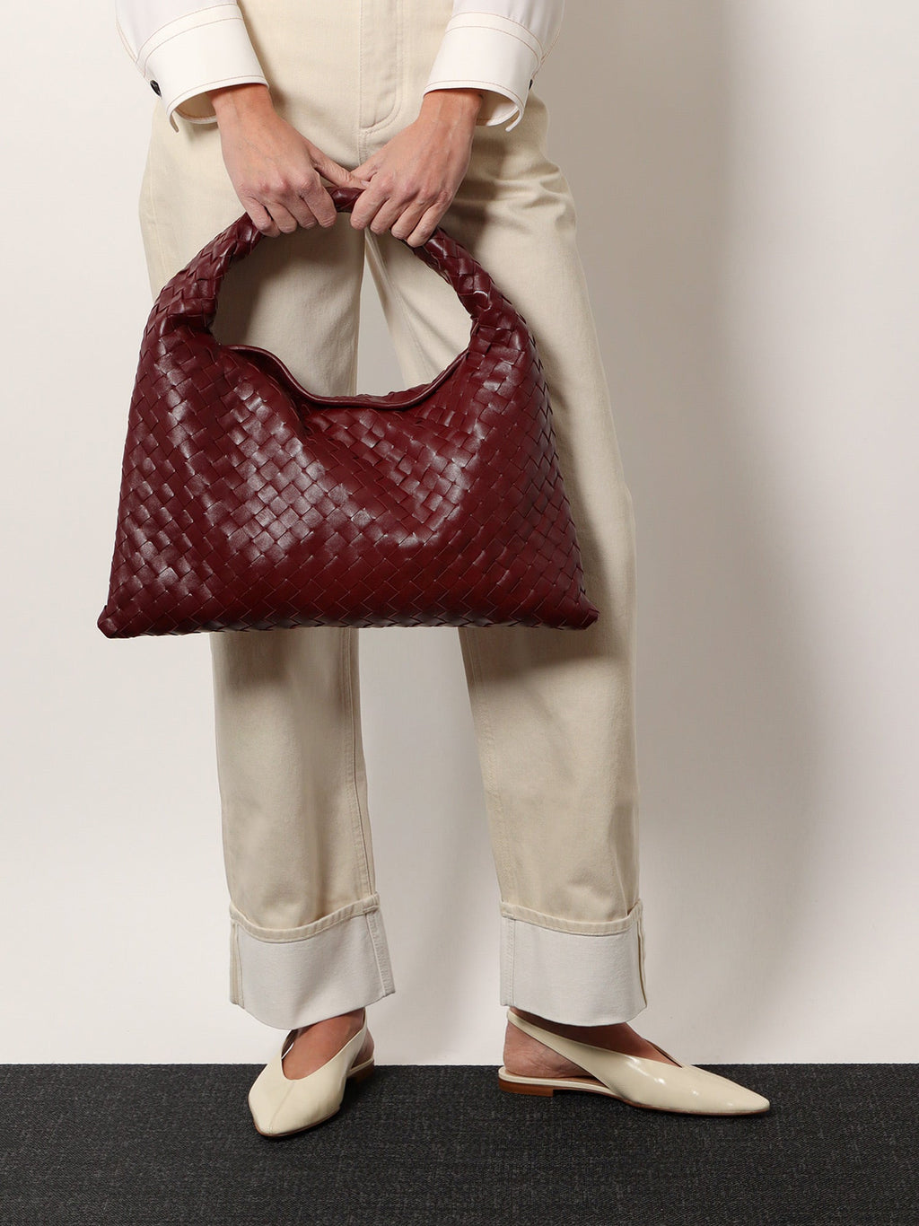 Bottega Veneta Women Sofia Flat Leather Slingback