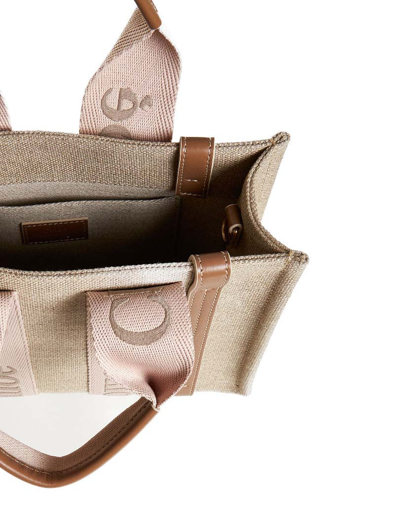 Chloé Women Woody Linen Small Tote Bag By Chloè