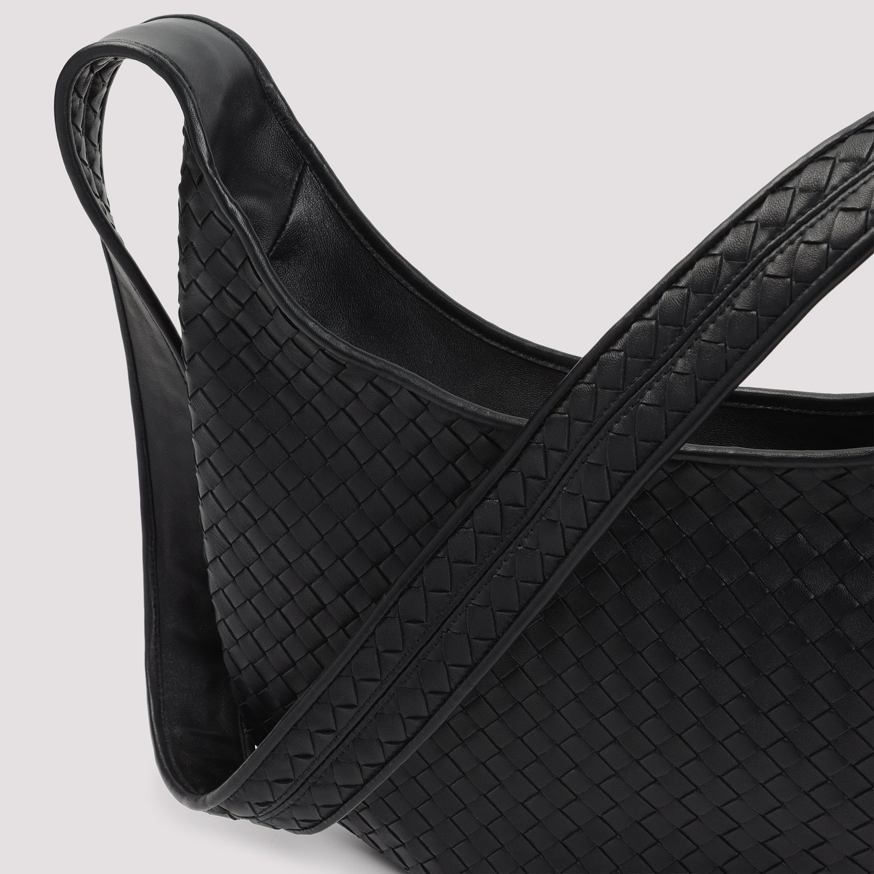 Bottega Veneta Veneto Shoulder Bag Unisex