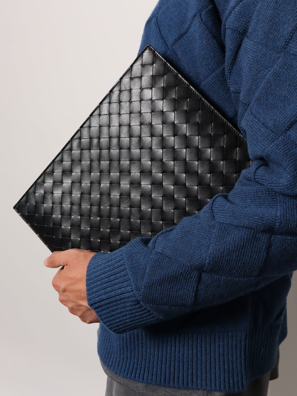 Bottega Veneta Men Avenue Leather Document Case With Intrecciato Motif