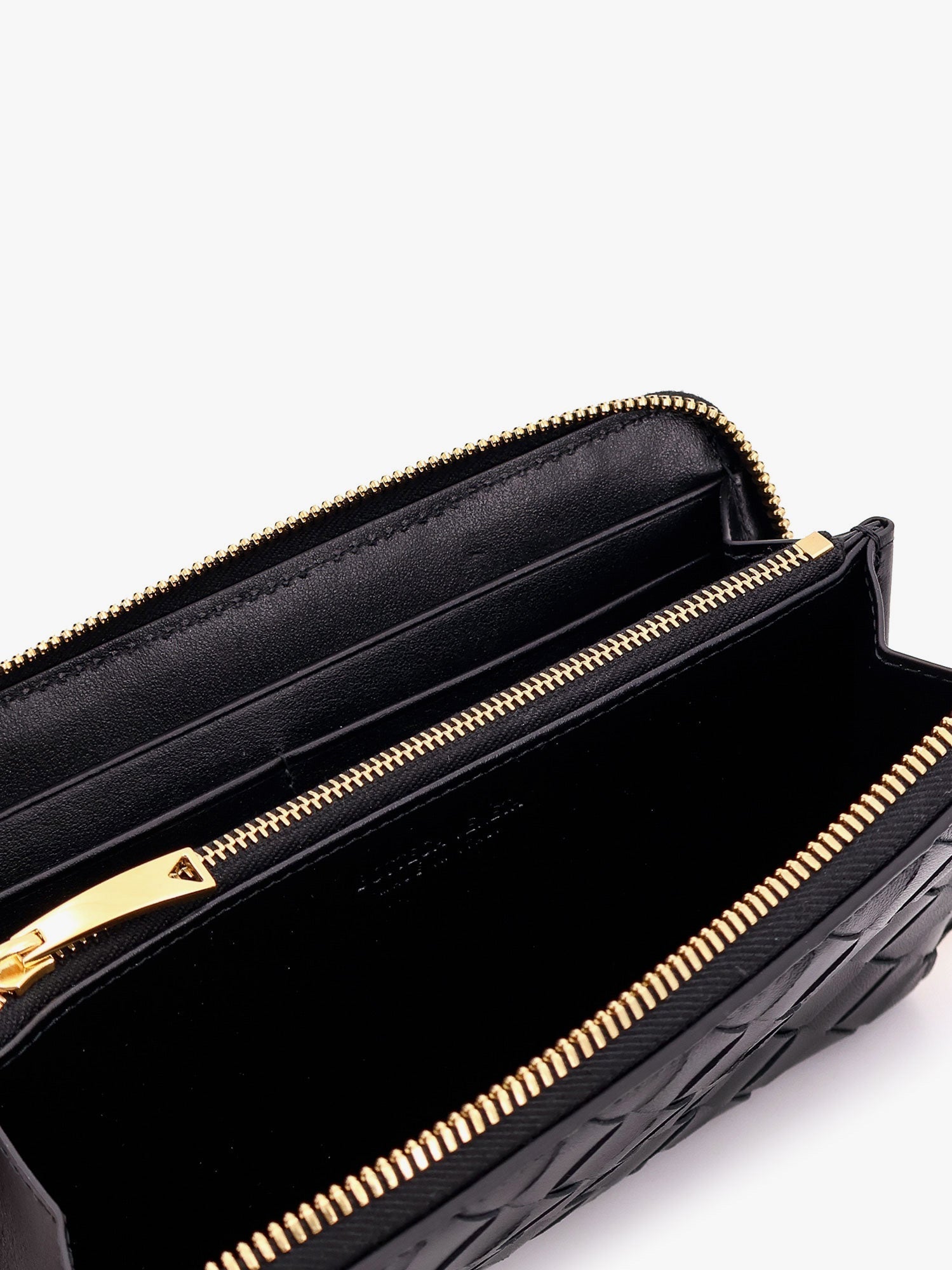 Bottega Veneta Women Leather Wallet With Intrecciato Motif