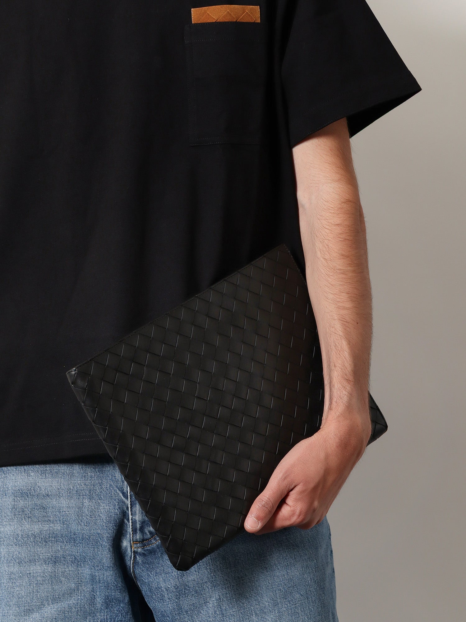 Bottega Veneta Men Woven Leather Pochette