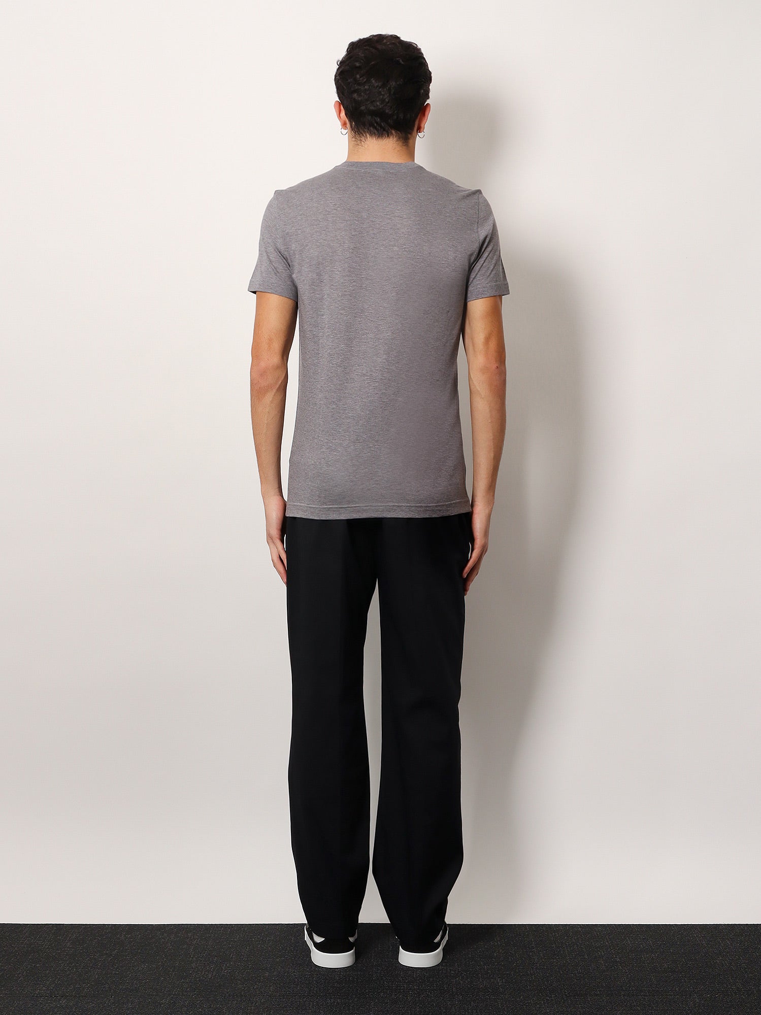 Dolce & Gabbana Men Cotton T-Shirt With Metal Logo Detail