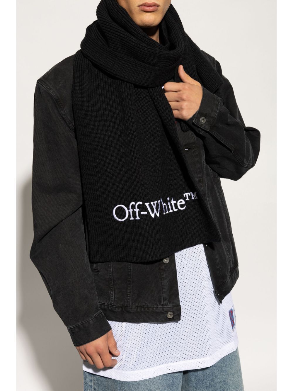 Off White Men Wo Logo Bksh Knit Scarf
