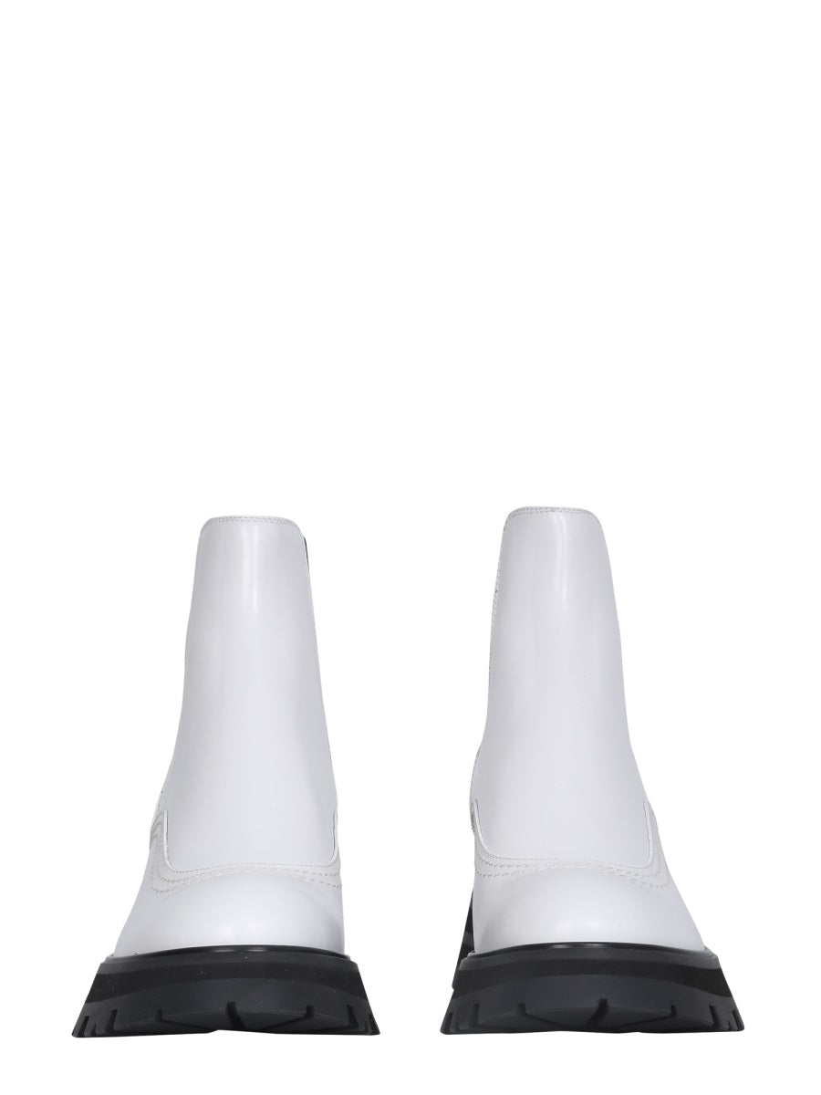 Alexander Mcqueen Women Wander Chelsea Boots