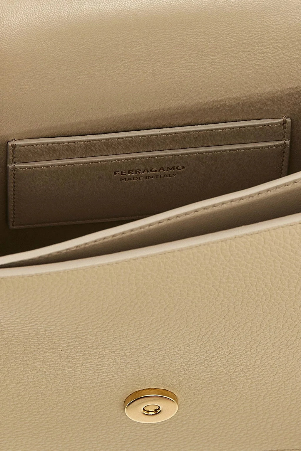 Bolsa transversal feminina Ferragamo 'Gancini S'