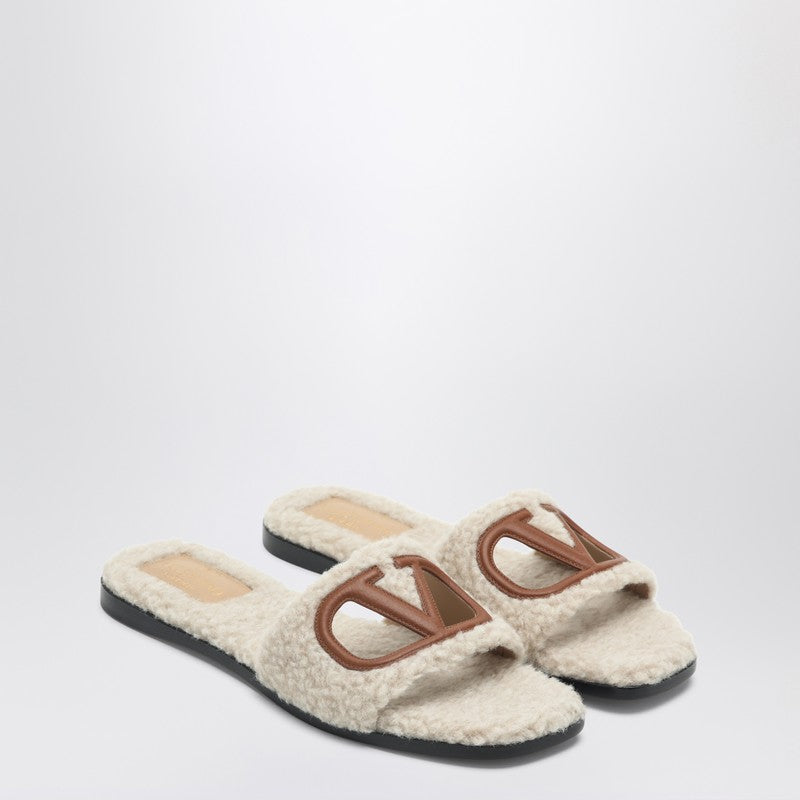 Valentino Garavani Sandalo Slide Vlogo Cut-Out In Shearling Women