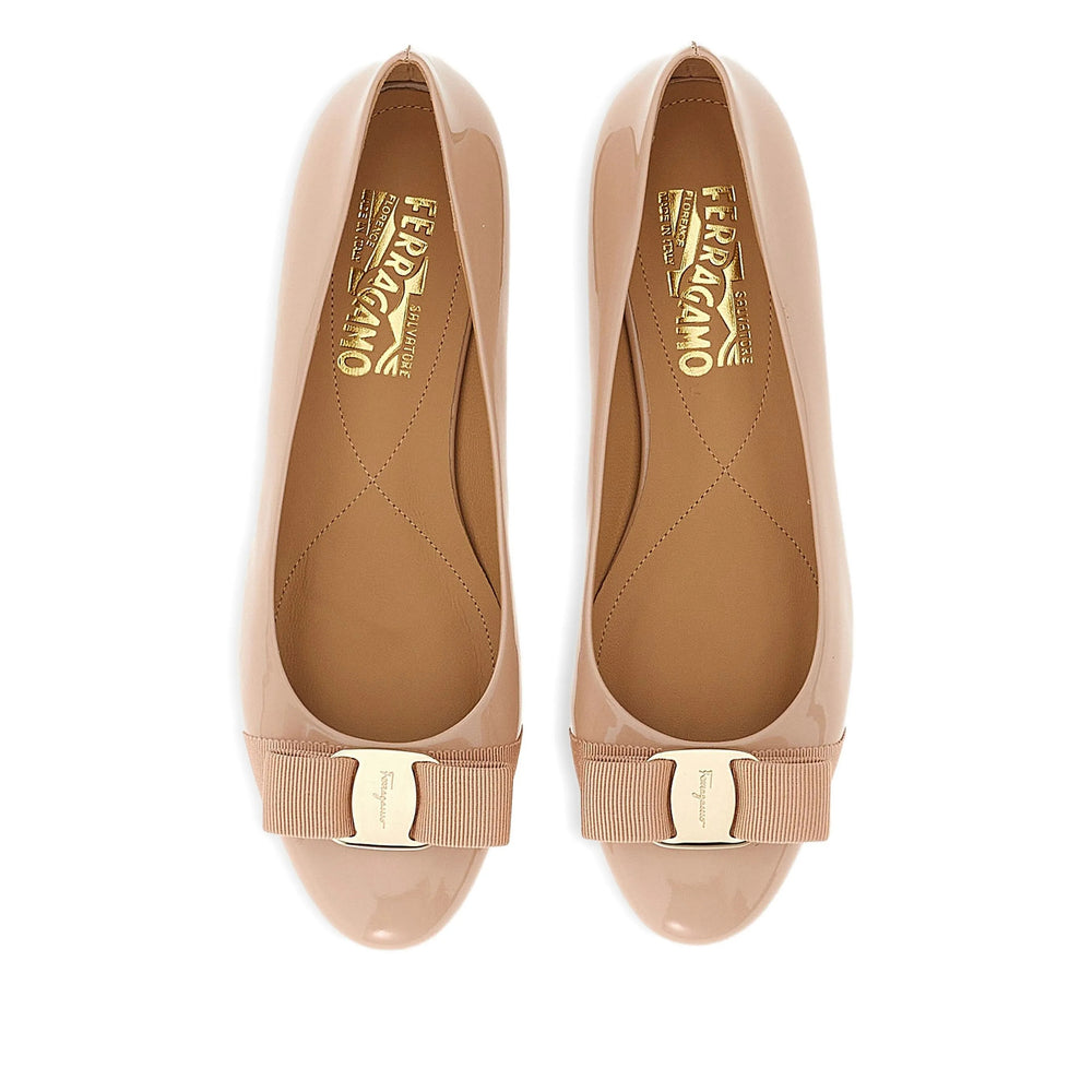 Sapatilhas Ferragamo Neutrals Femininas
