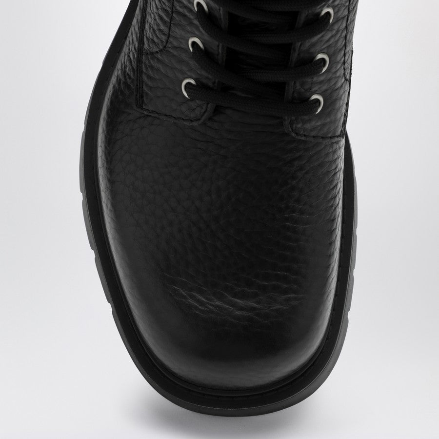 Bottega Veneta Men Black Leather Ankle Boots