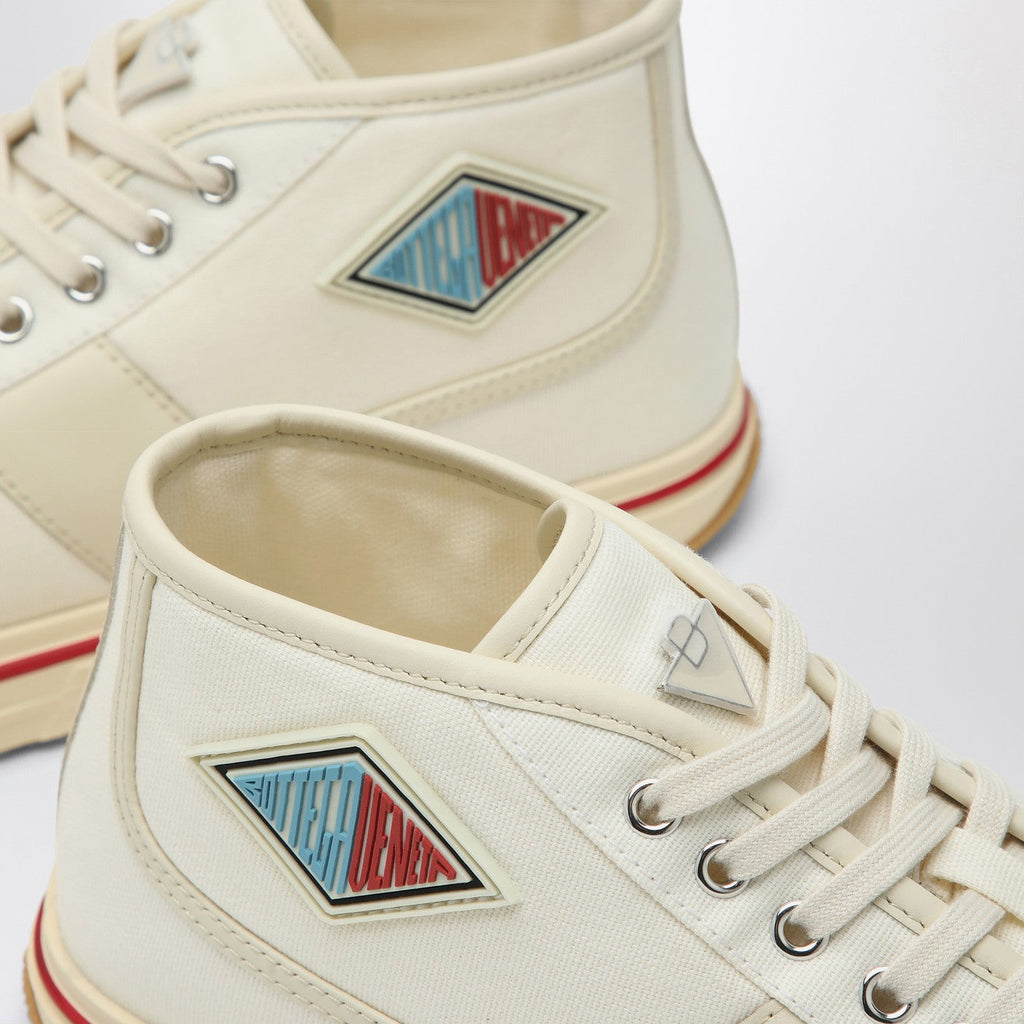 Bottega Veneta Men Eliot Sneakers In Ivory/Red