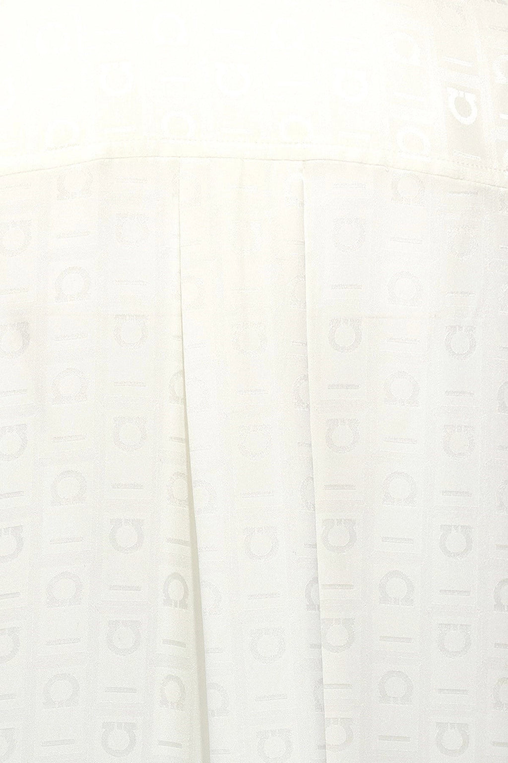 Camisa Ferragamo Feminina com Monograma