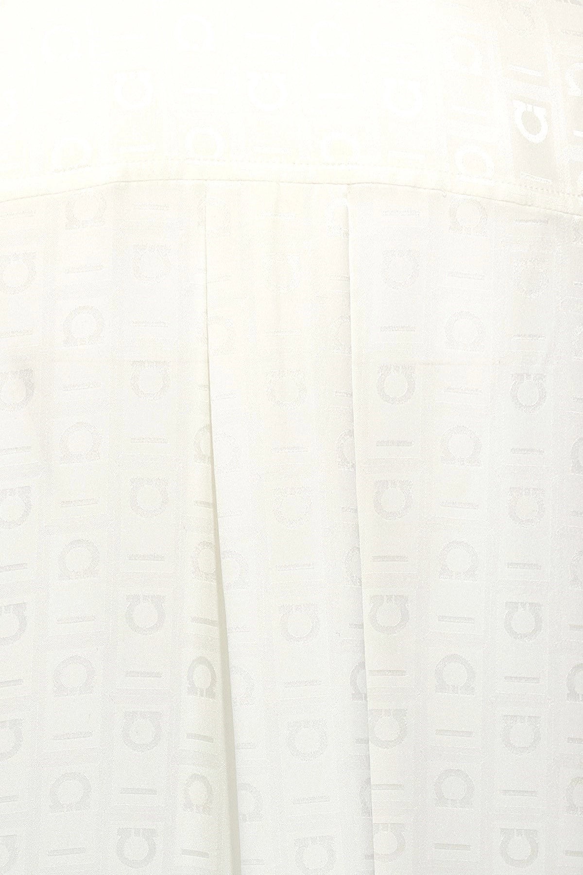 Camisa Ferragamo Feminina com Monograma