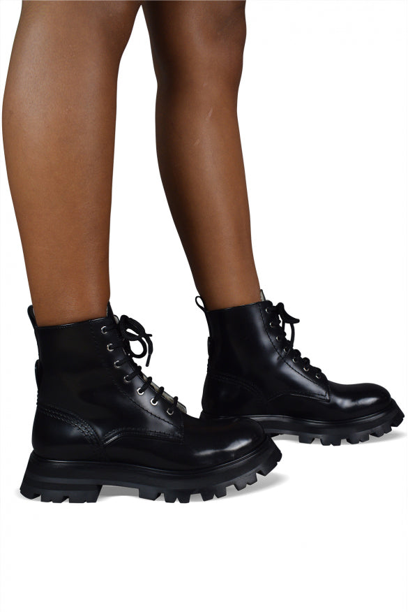 Alexander Mcqueen Women Wander Boots