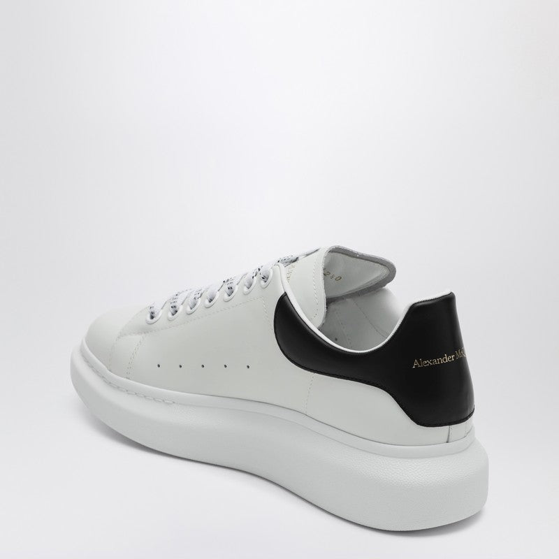 Alexander Mcqueen Sneaker Oversize White/Black Men - EZE Fashion®