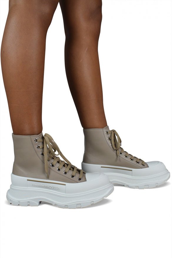 Alexander Mcqueen Women Sneakers Tread Slick - EZE Fashion®