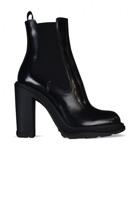 Alexander Mcqueen Women Tread Chelsea Boots - EZE Fashion®