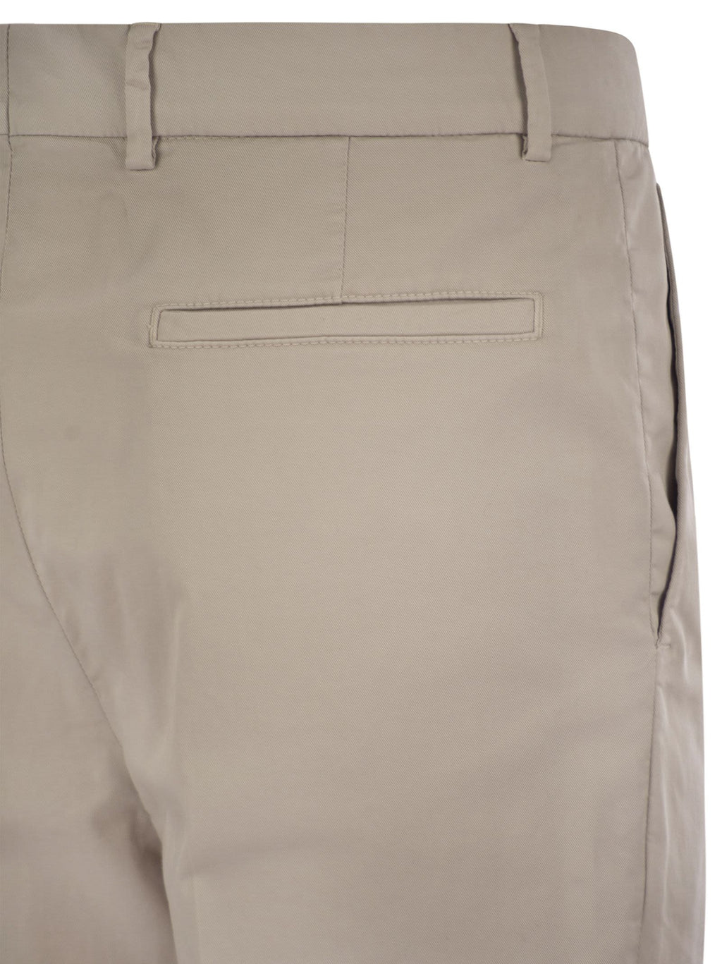 Brunello Cucinelli Men Garment-Dyed Leisure Fit Trousers In American Pima Comfort Cotton With Pleats
