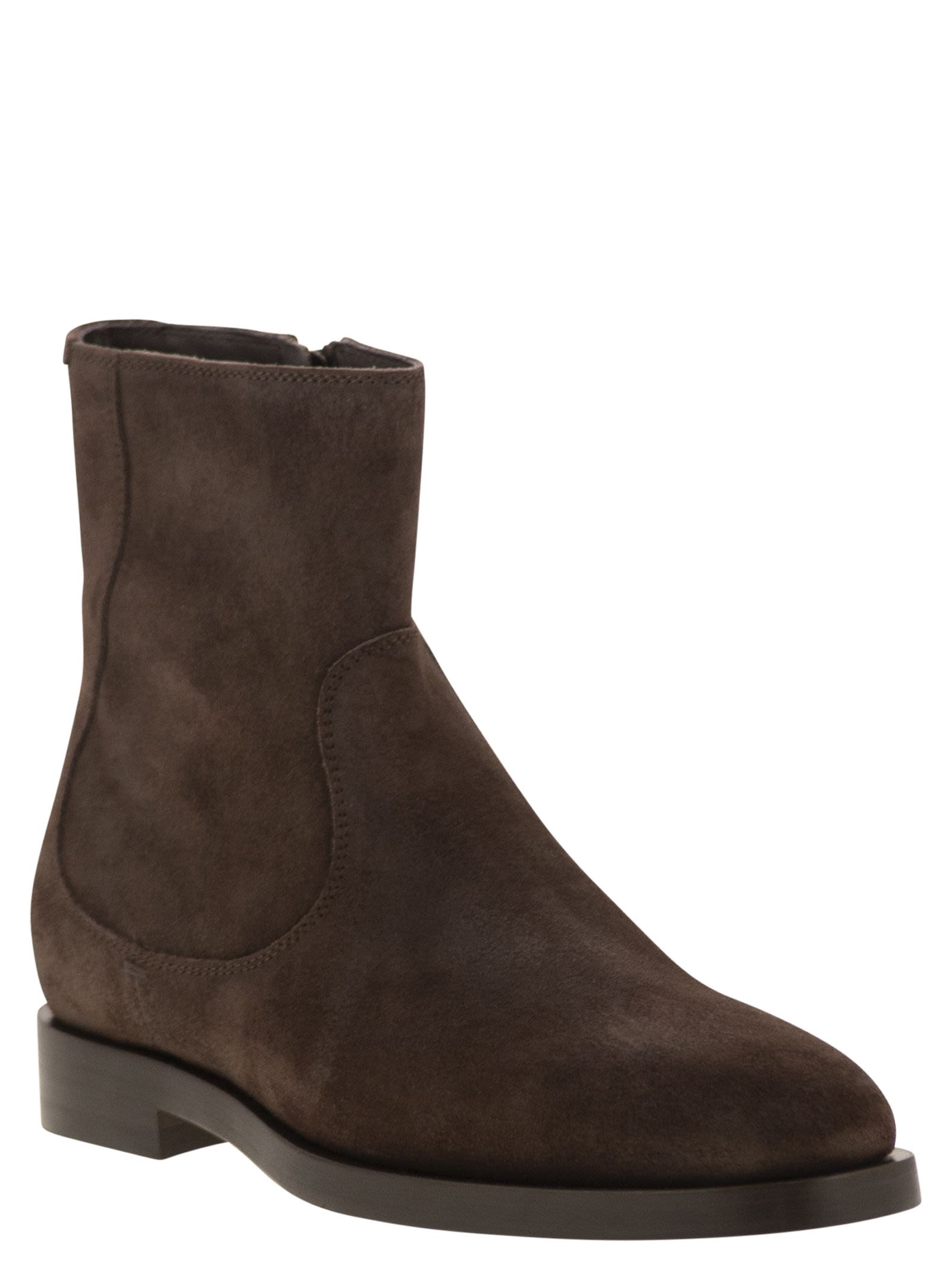 Brunello Cucinelli Men Chelsea Boot In Suede