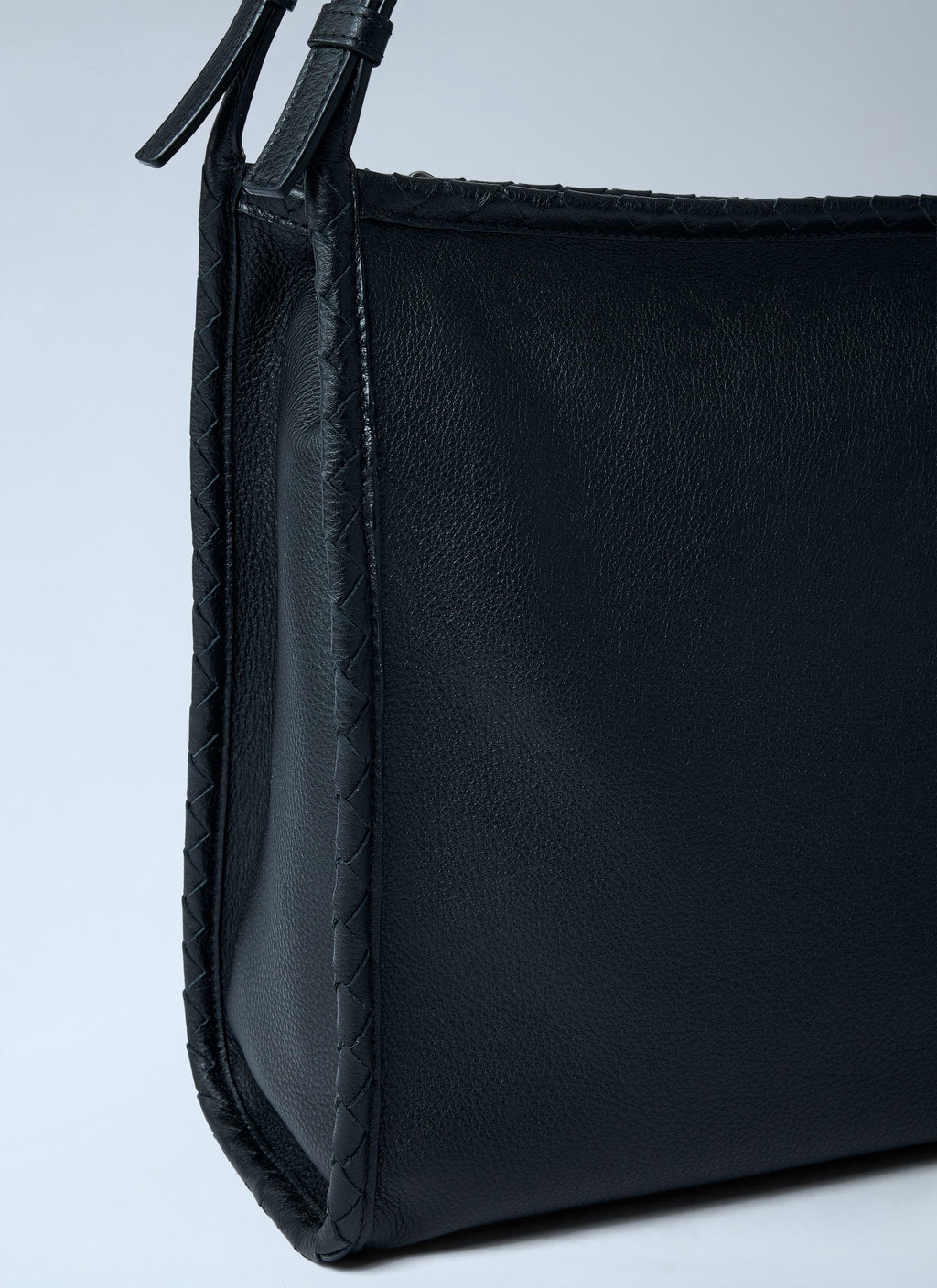 Bottega Veneta Men Corriere Crossbody Bag