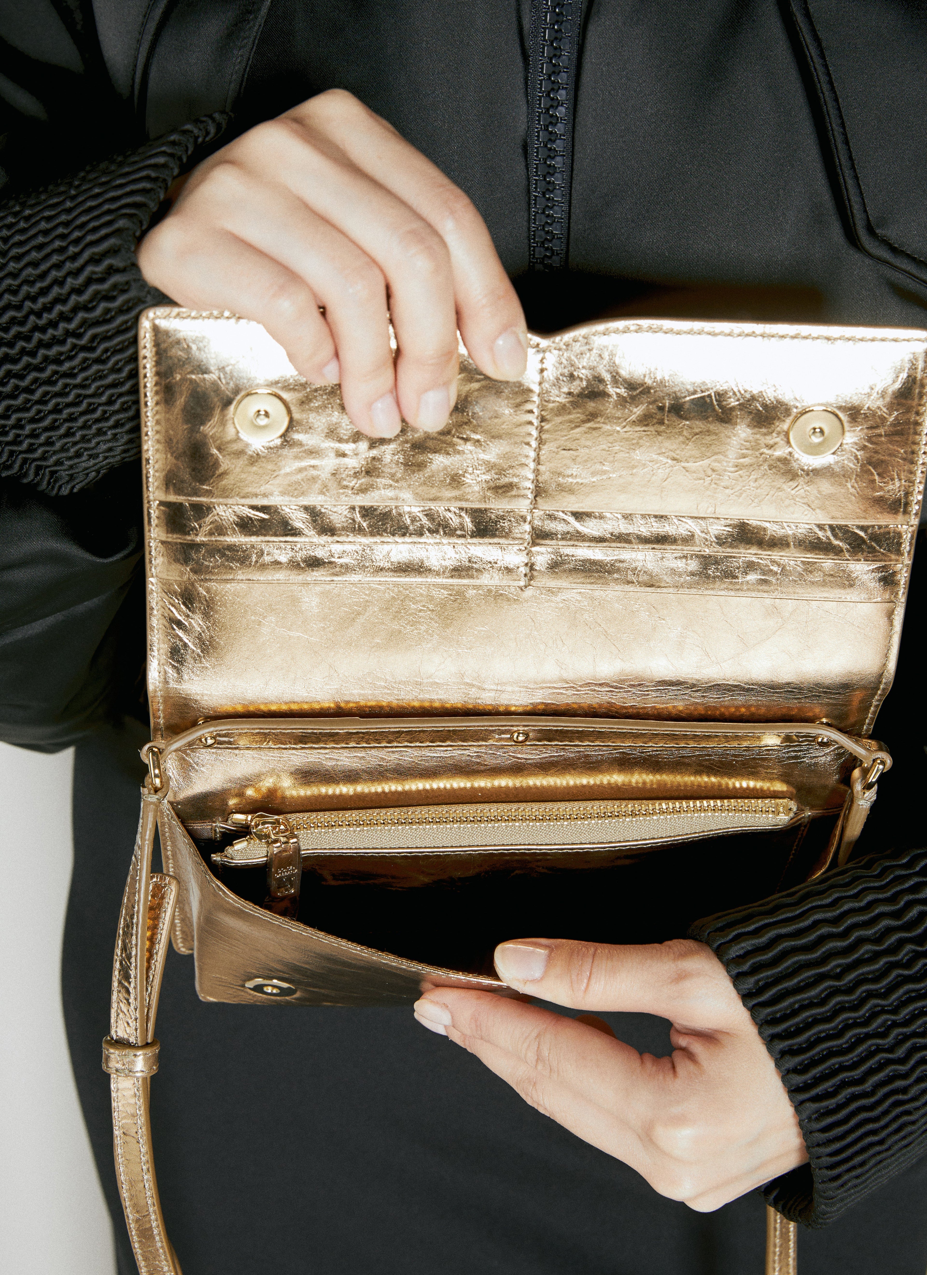 Dolce & Gabbana Women Dg Phone Shoulder Bag