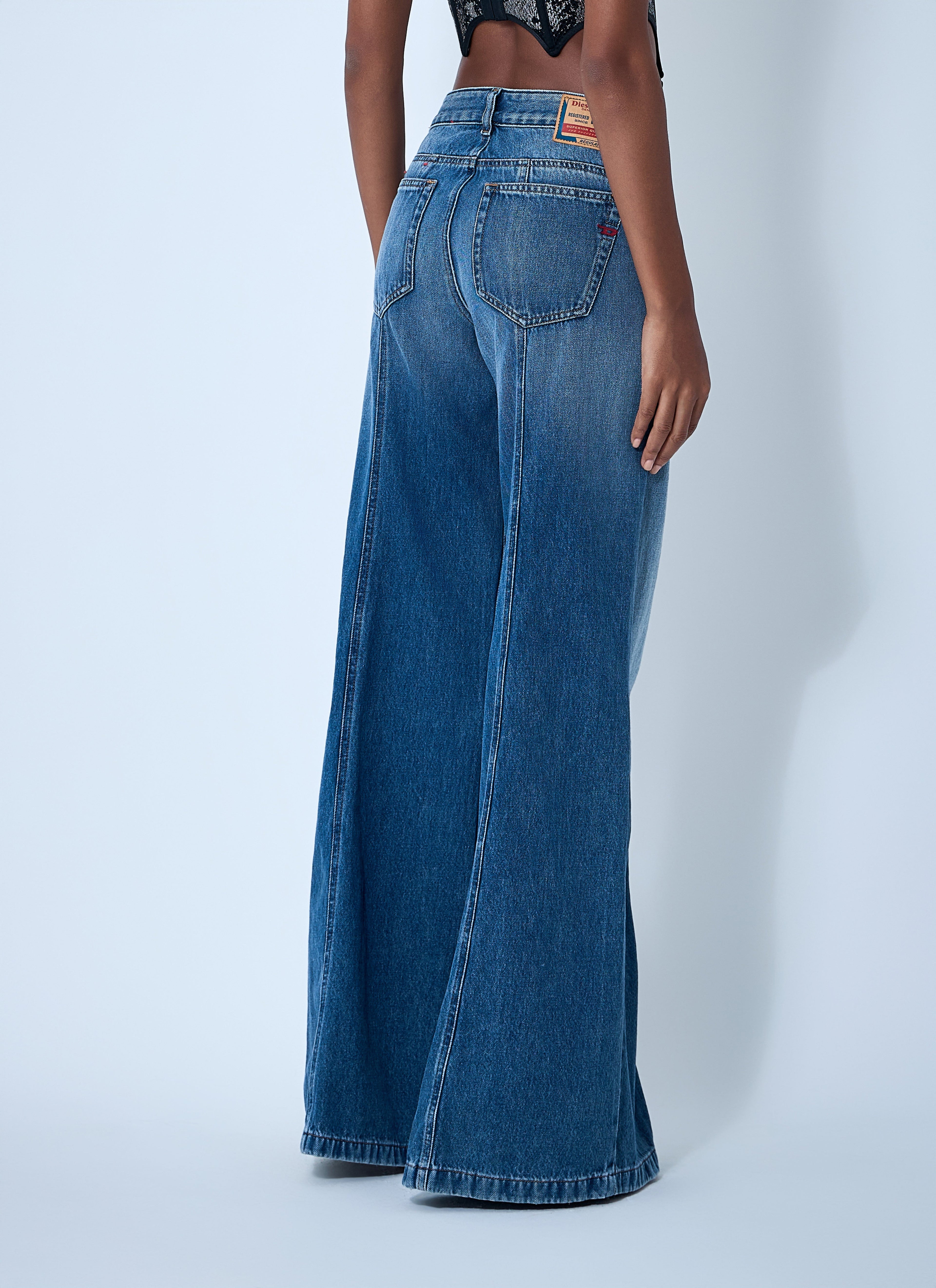 Diesel Women D-Akii Jeans