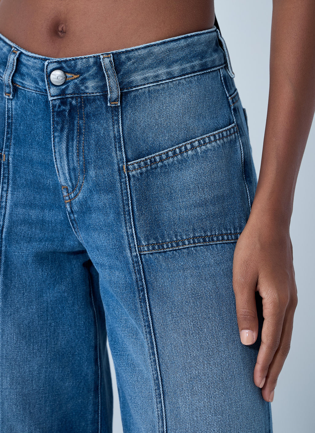 Diesel Women D-Akii Jeans