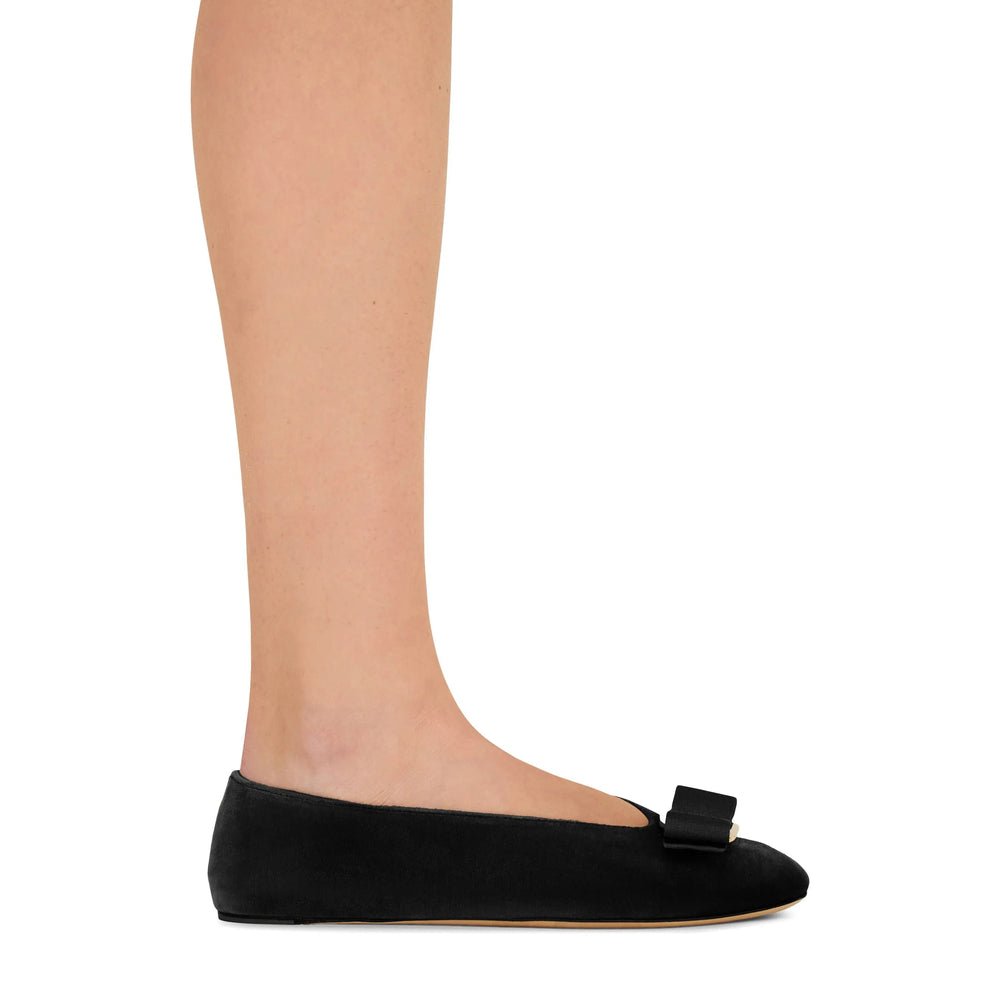 Ferragamo Black Ballet Flats Women - EZE Fashion®