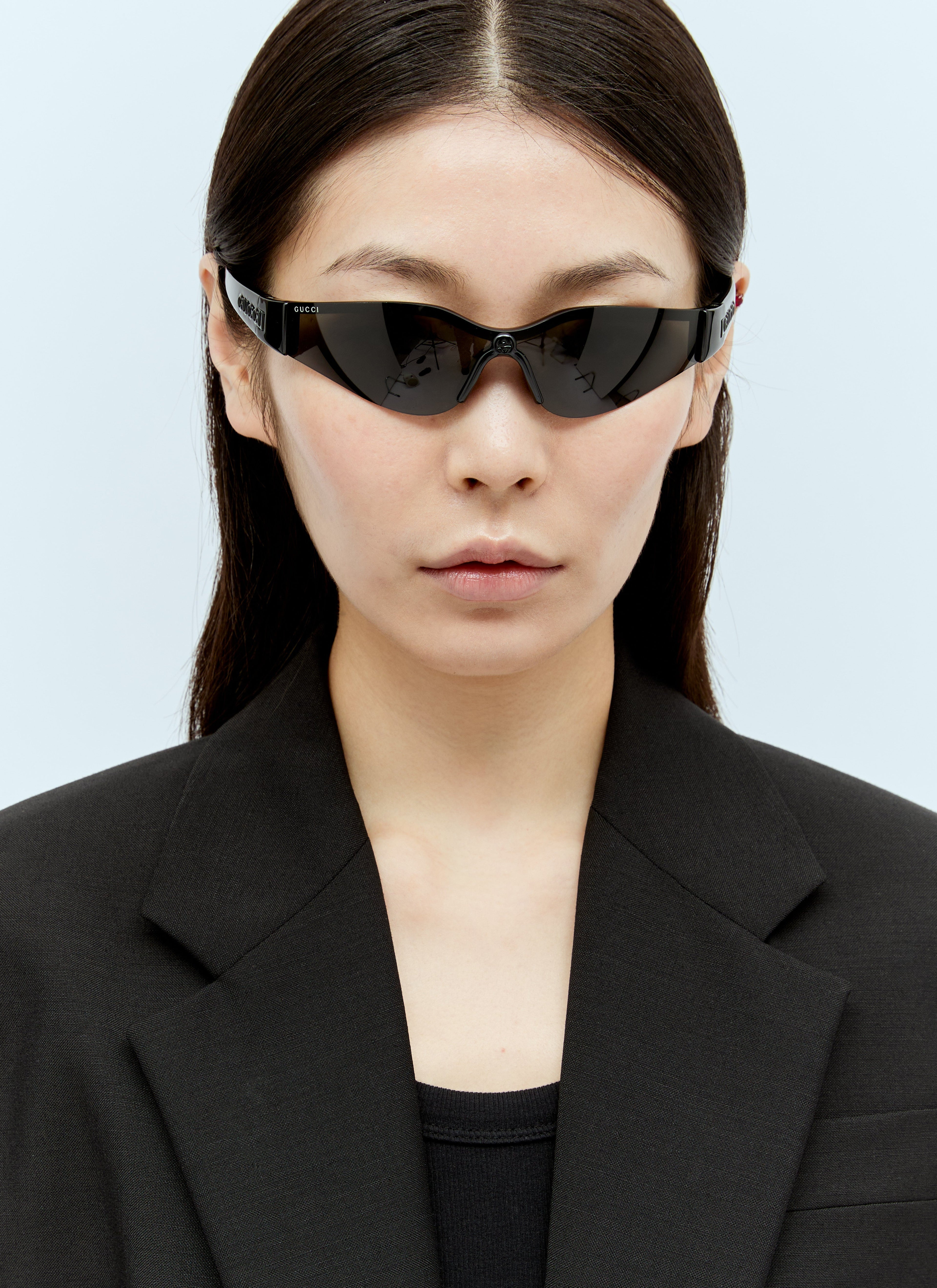 Gucci Women Mask-Shaped Frame Sunglasses