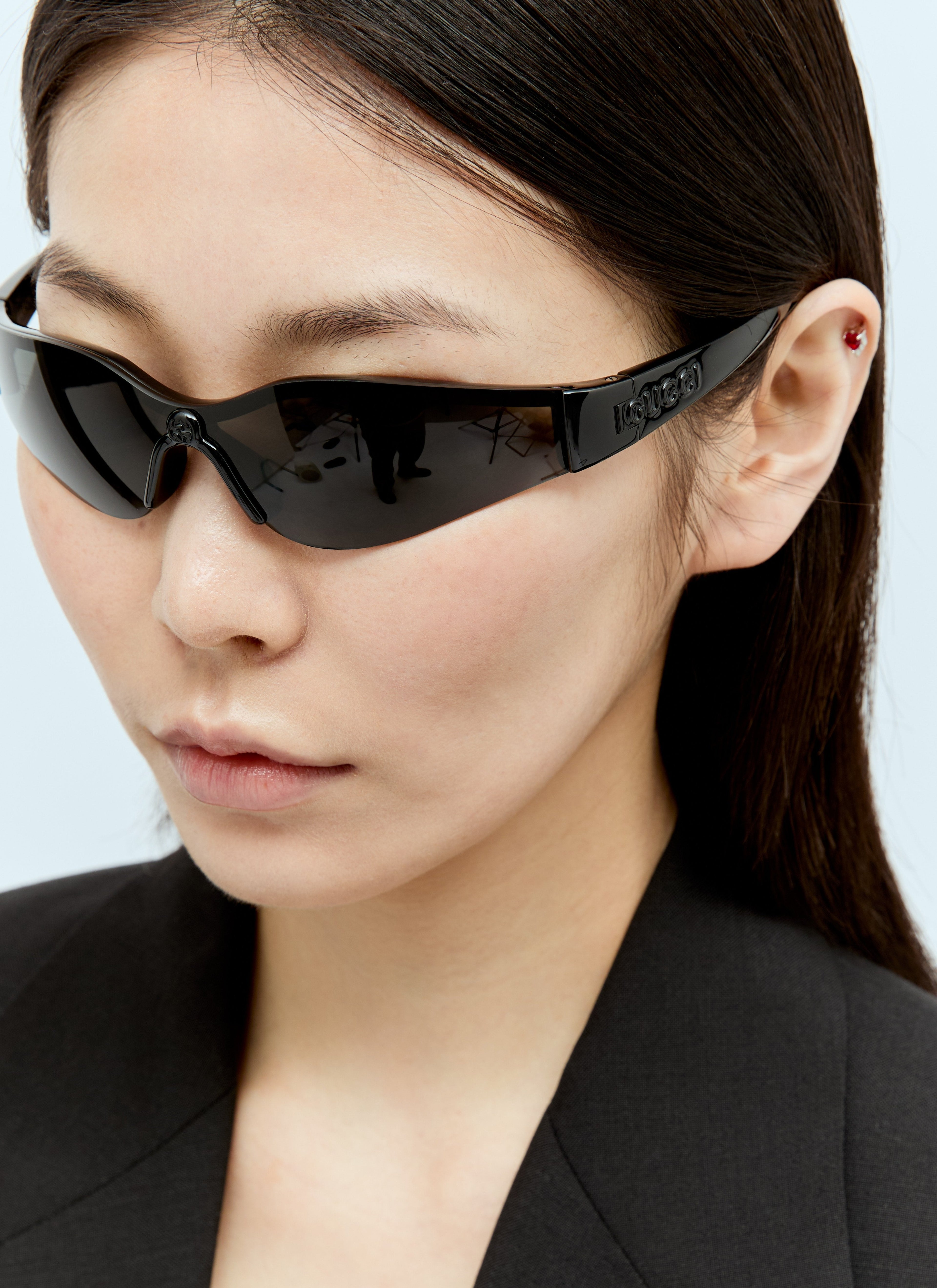 Gucci Women Mask-Shaped Frame Sunglasses