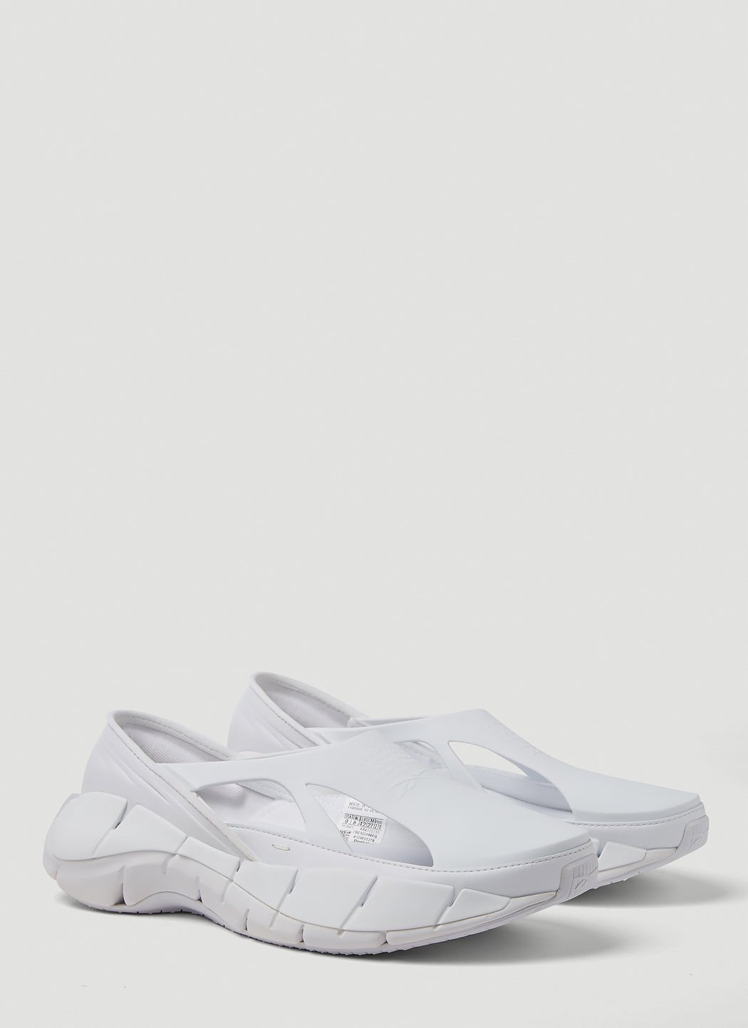 Maison Margiela X Reebok Men Tier 1 Croafer Sneakers - EZE Fashion®