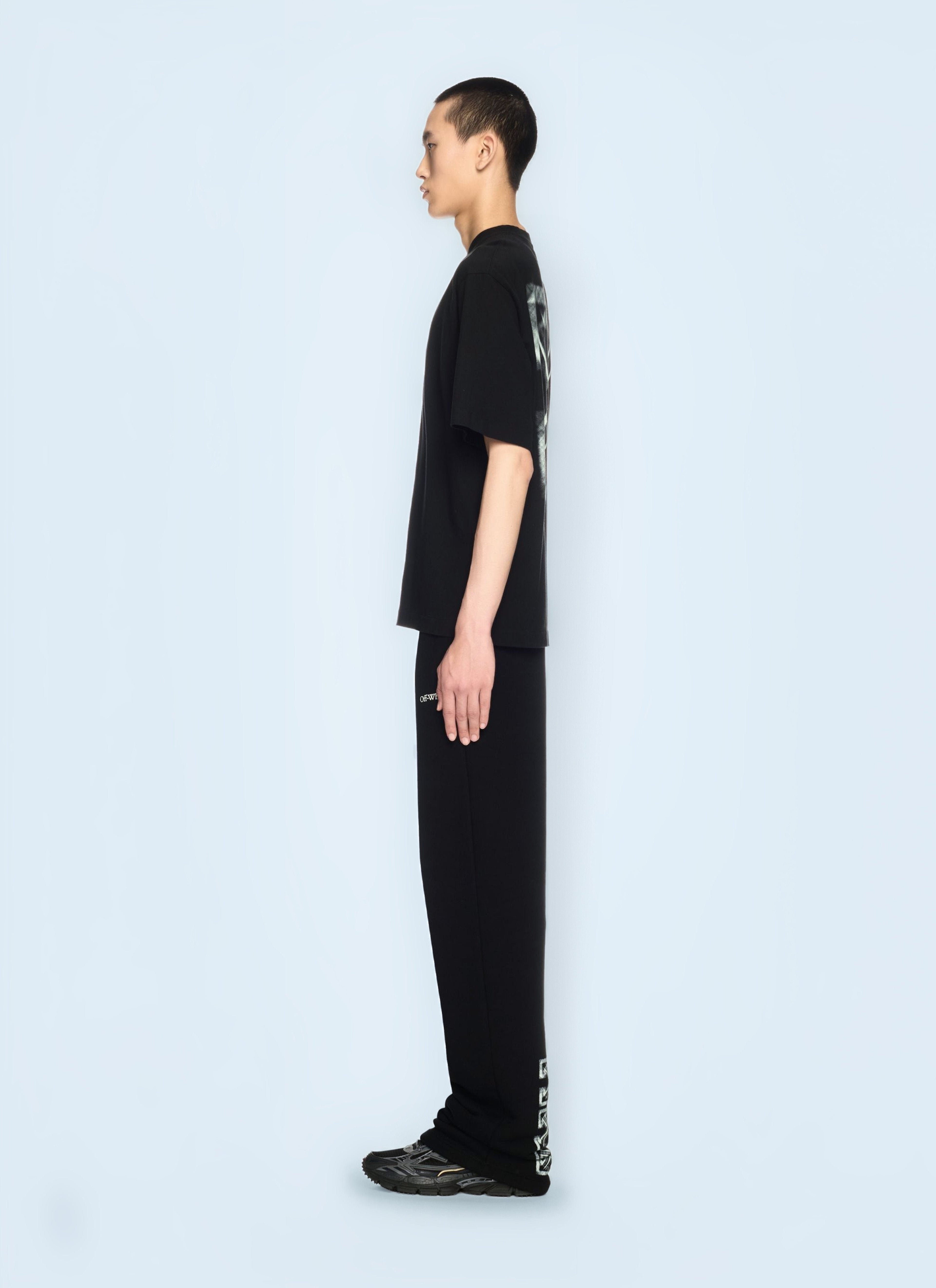 Off White Men Vibe Arrow T-Shirt