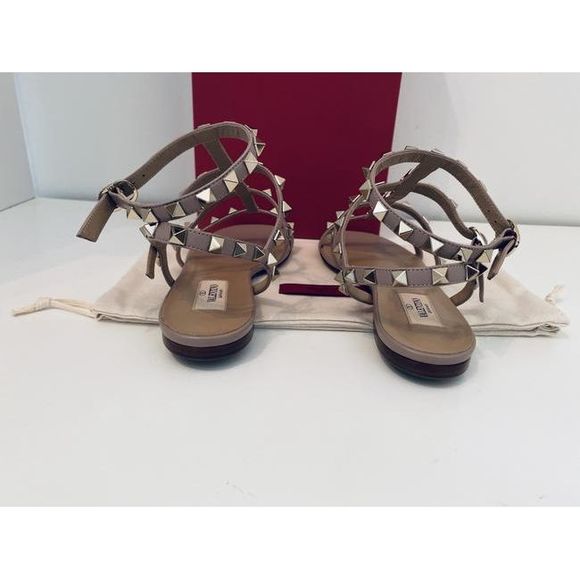 Valentino Women Blush Garavani Rockstud Leather Sandals