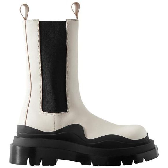 Bottega Veneta Women Off-White Rubber-Trimmed Leather Chelsea Boots/Booties