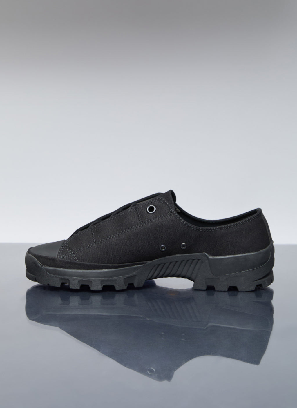 Yohji Yamamoto Men Fly Front Low Top Sneakers