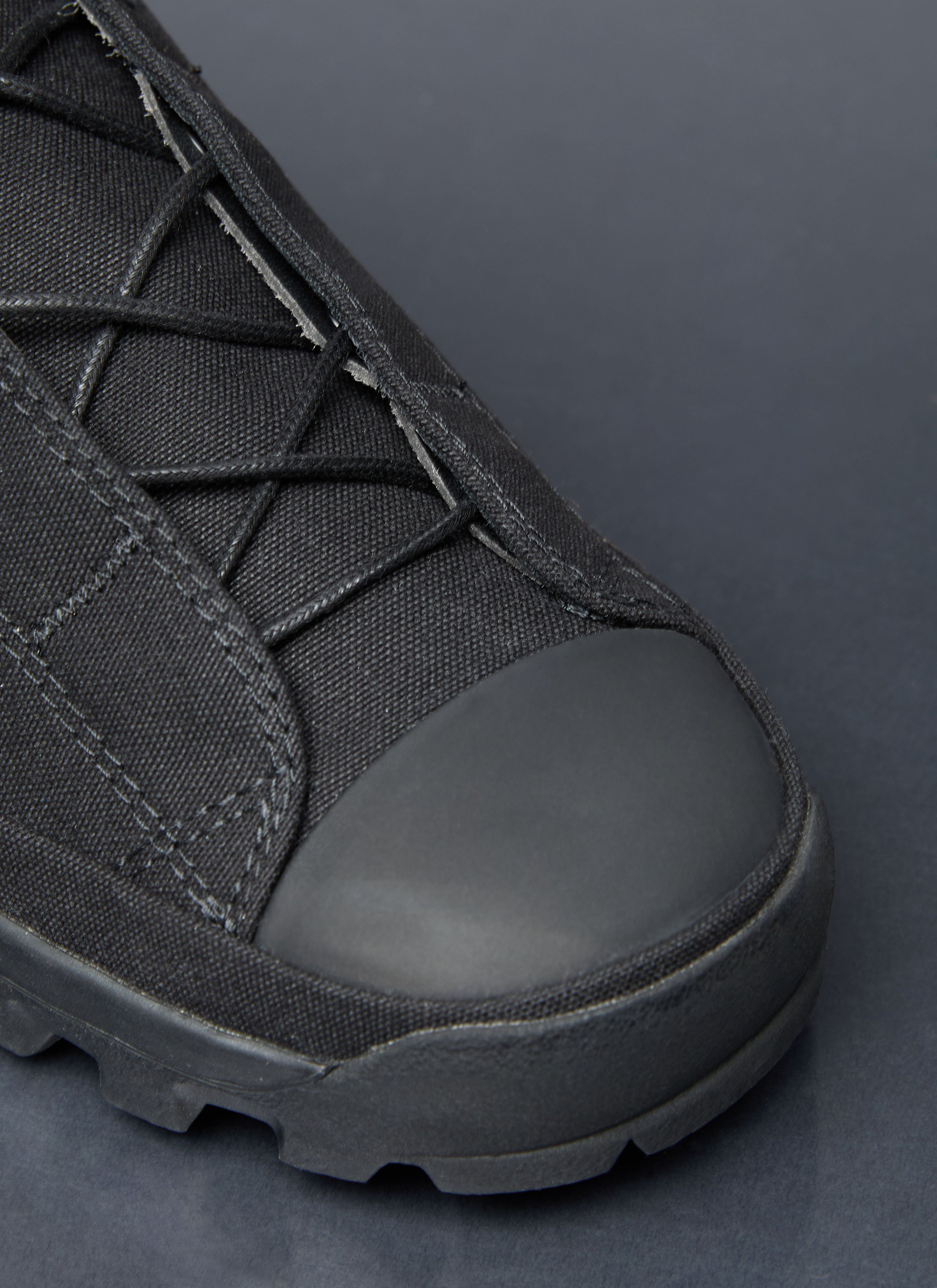 Yohji Yamamoto Men Fly Front Low Top Sneakers